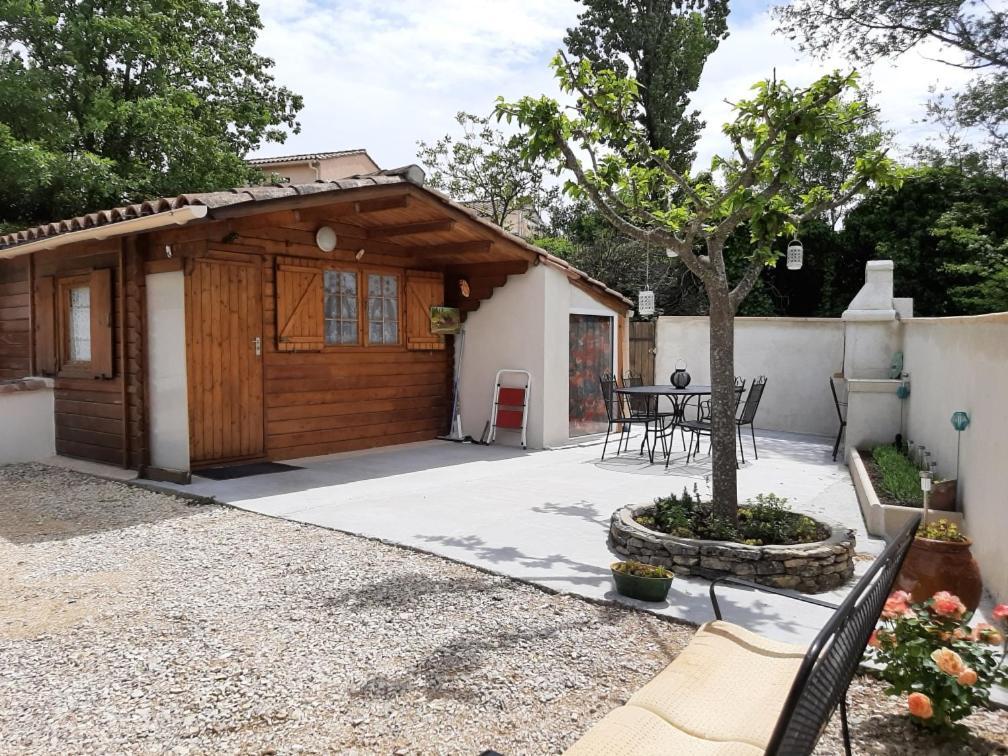 Chalet Au Pied Du Mont Ventoux Mormoiron Buitenkant foto